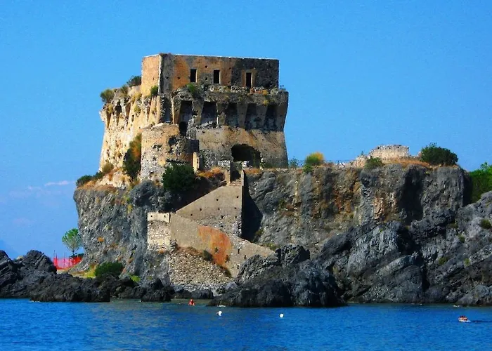Bed & Breakfast Porto Di Mare 3*